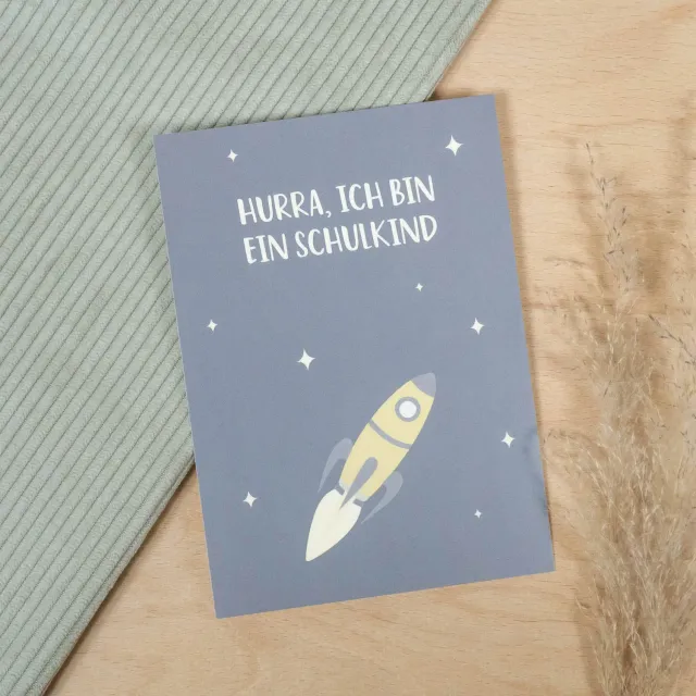 MINTKIND Hurra ich bin ein Schulkind Postkarte Weltraum